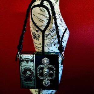 Suenos de Saundra Upcycled Black/Silver Unforsaken Cigar Box Shoulder Purse